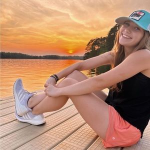 Meet your Posher, Katelyn